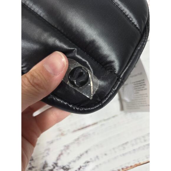Lululemon Everywhere belt bag Wunder Puff in black NWT - Picture 3 of 7